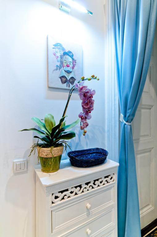 Stylish Studio Near Rynok Square Львів Екстер'єр фото