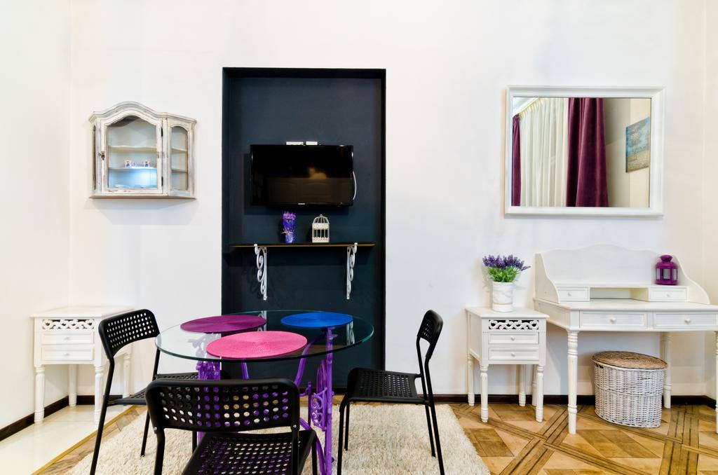 Stylish Studio Near Rynok Square Львів Екстер'єр фото